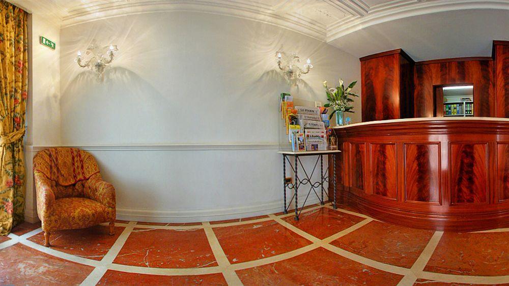 Hotel Bb Smarthotel Bailey's 4*