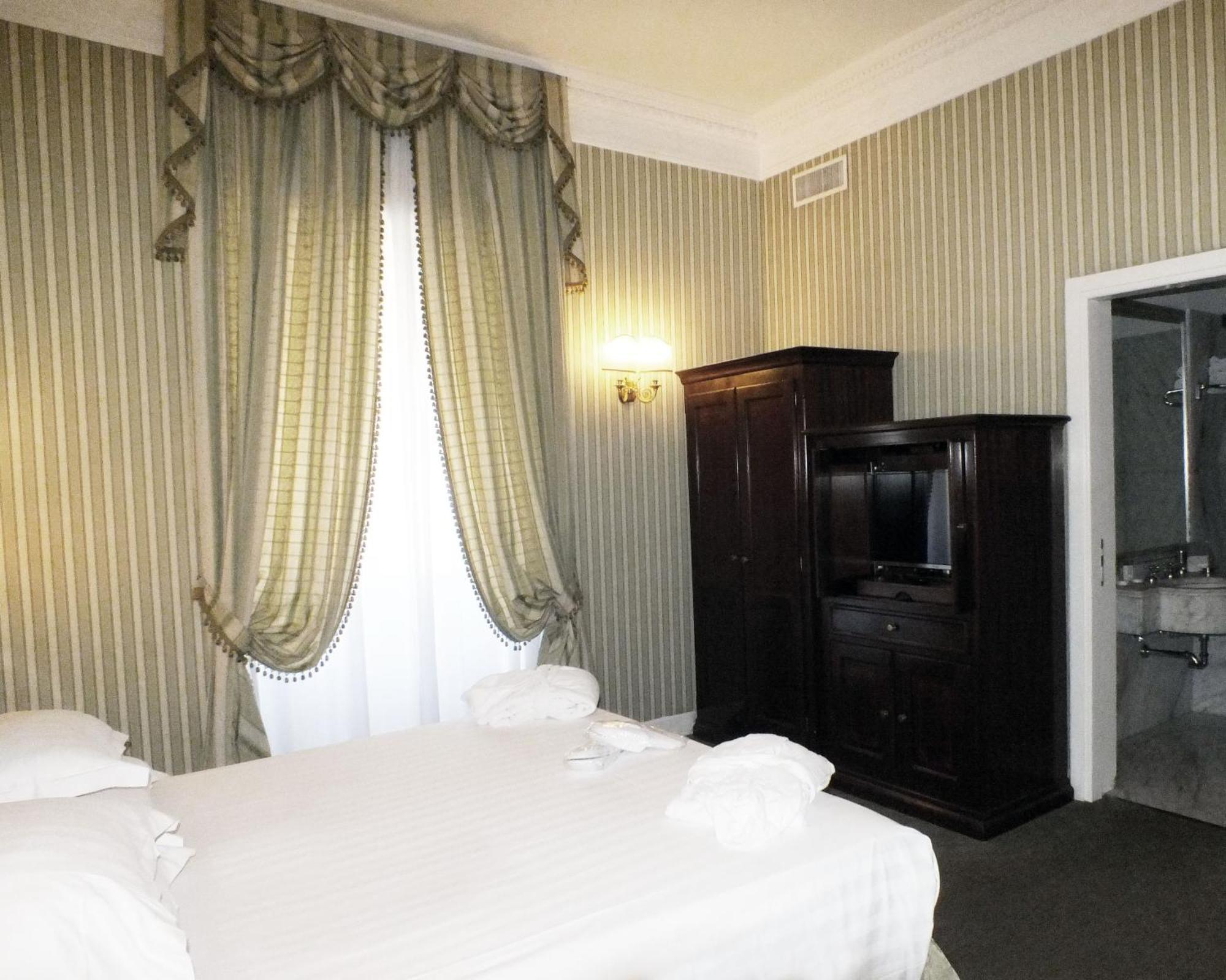 Hotel Bb Smarthotel Bailey's 4*